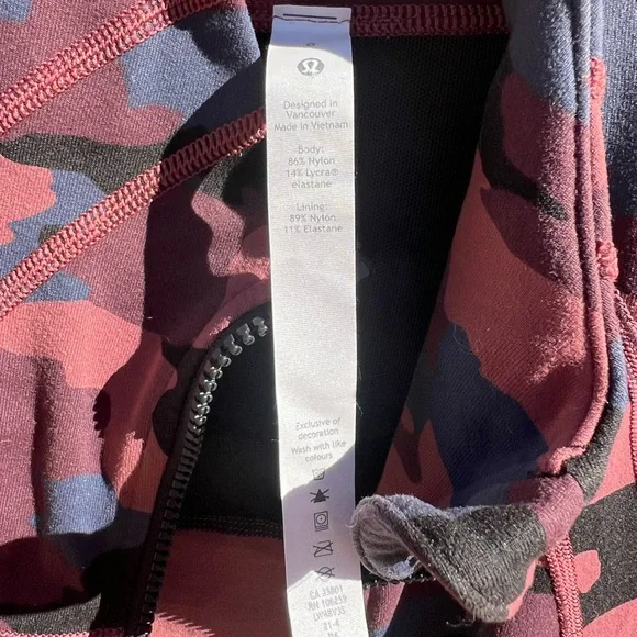 lululemon athletica Multicolor Camouflage Jacket Size Small - Picture 2 of 5
